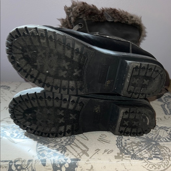 London Fog Black and Gray Winter Boots with Faux Fur - Picture 9 of 14